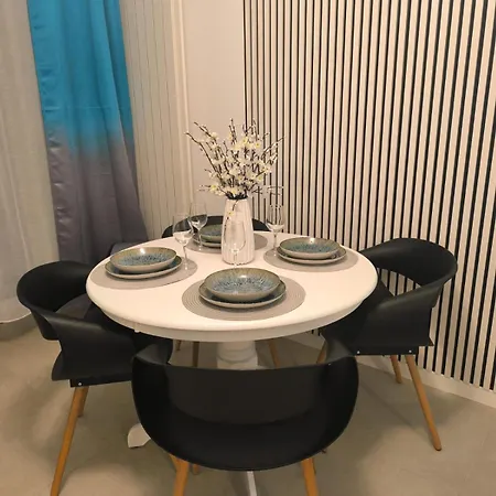 C 101 Alezzi Odyssey Apartman *
